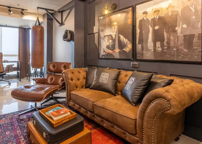 The Peaky Blinder S Crib With Gym, Pool, Sauna 马尼拉